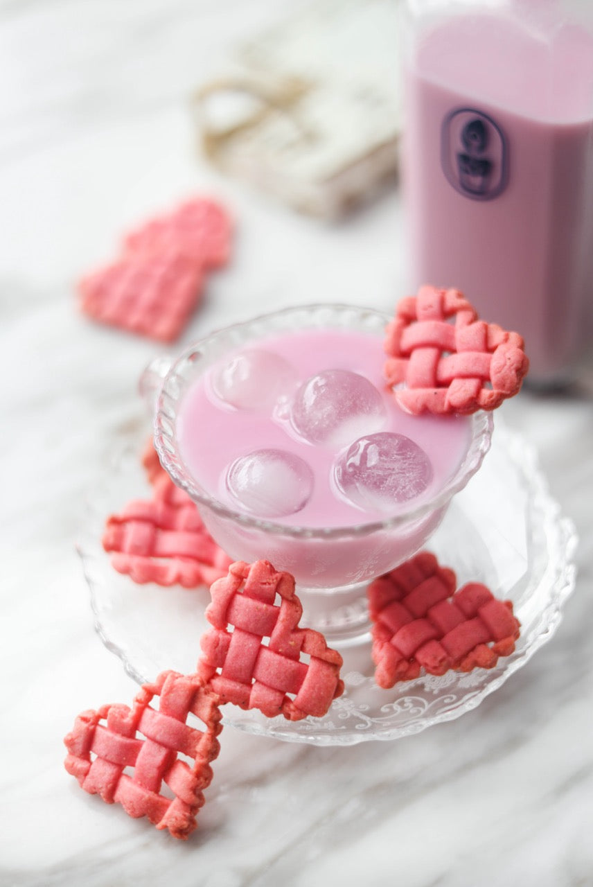 Milky Plant Dragon Fruit Oat Milk & Cookies